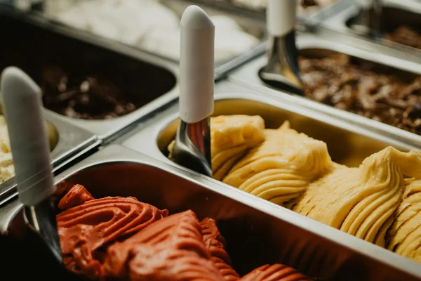 ARTIZAN GELATO